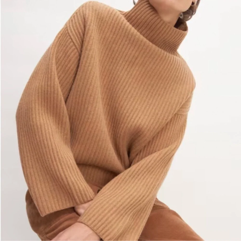NEW Everlane The Felted Merino Wool Knit Pullover Sweater in Tan - Picture 2 of 13